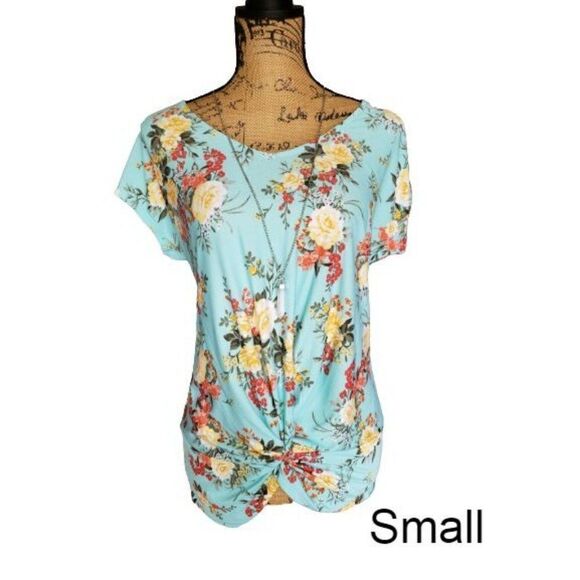 Women's Knit Tops Knot Front Lace Back Necklace Short Sleeve Blouse Small NWT - Picture 1 of 10